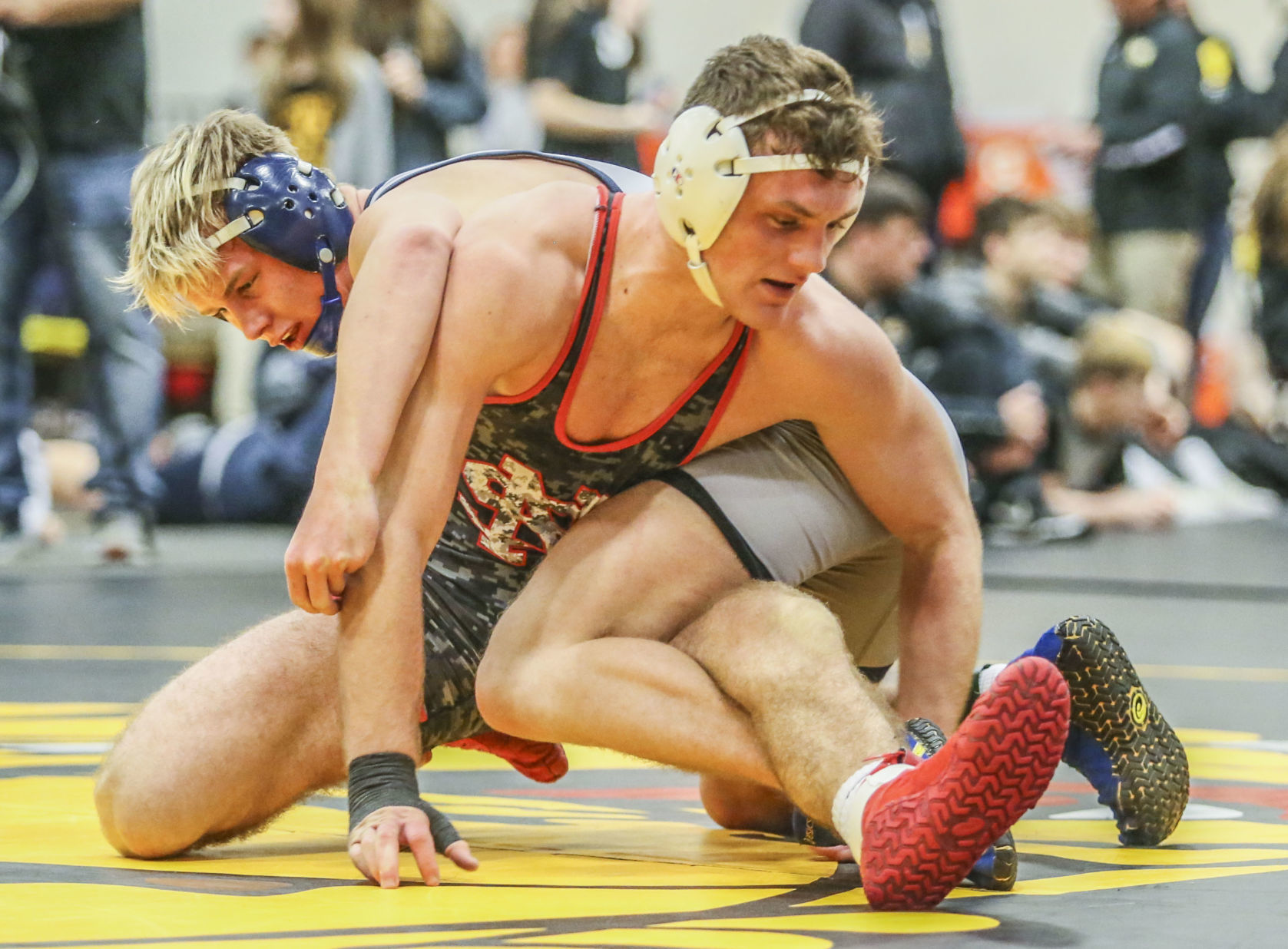 020120-qc-spt-mac wrestling-16.JPG